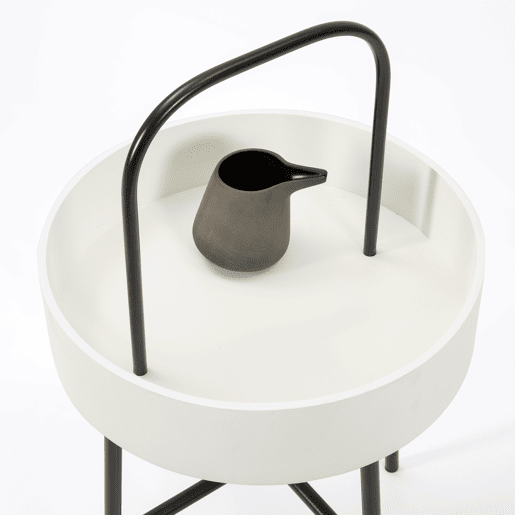 Mesa de apoio redonda Jaipur, tampo em MDF branco, estrutura metálica, preto mate, 40 cm