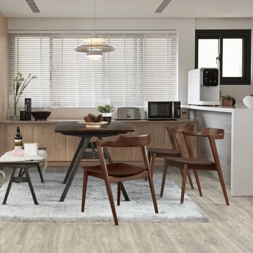 Pack 2 cadeiras Venus Walnut Colour, madeira maciça, 58 cm (C) 57,5 cm (P) 76 cm (A)