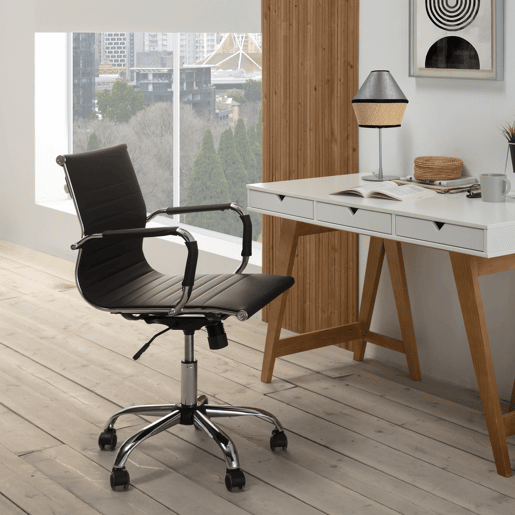Croma Cadeira de escritório reclinável Croma Preta, em pele sintética, altura ajustável, design ergonómico