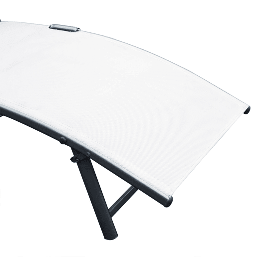 Outsunny Espreguiçadeira Dobrável de Jardim com Encosto Ajustável em 7 Posições Apoio para a Cabeça para Terraço Piscina Exterior Carga Máxima 165kg 137x63,5x100,5cm Creme