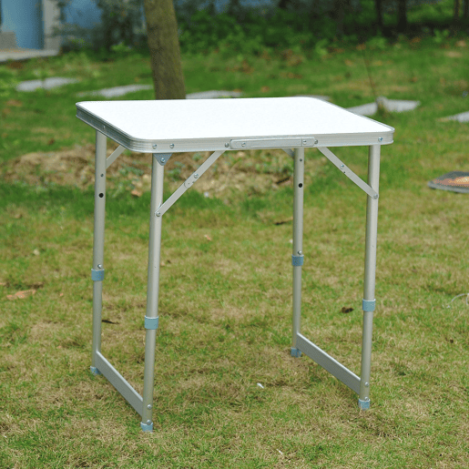Outsunny Mesa de Campismo Dobrável e Ajustável de 47,5 a 64 cm - Cor: Branco - Alumínio e MDF - 60 x 45 x 64 cm