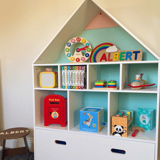HOMCOM Estante de Madeira Infantil em Forma de Casa Estante para Crianças com 8 Compartimentos Abertos e Gaveta de 2 Cores 82x30x126cm Branco