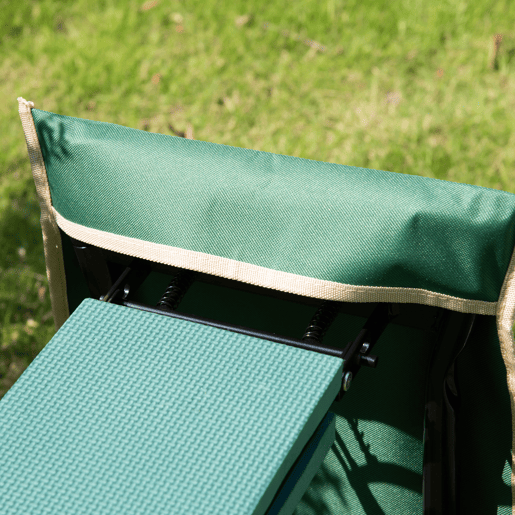 Outsunny Banco de Jardim Dobrável com Bolsa para Ferramentas Almofada de Proteção para Joelhos Assento de Jardim com Joelheira Altura Ajustável 58x28x49cm Verde e Preto