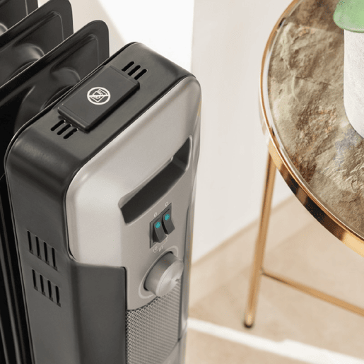 Cecotec Aquecedor a óleo de 11 módulos de 2500 W com 3 níveis de potência, 25 m² de cobertura, recolhe-cabos, controlo simples, alça, rodas e duplo sistema de segurança.