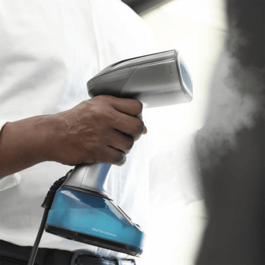 Cecotec Escova de engomar com uma potência de 1700 W, vapor contínuo de 35 gmin, cabo extra comprido de 3 metros. Sistema de segurança Auto Shut-Off e acessório de escova incluído. Pronta para engomar em 20 segundos.