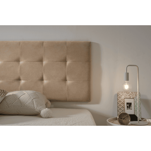 Cabeceira de cama com 120 capitonê em tecido xadrez resistente a manchas, 152 x 57 x 5 cm, cor camelo claro.