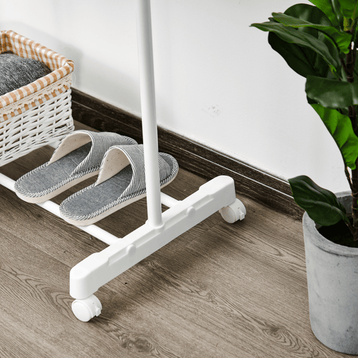 HOMCOM Charriot com Altura Ajustável Cabide com Rodas Portátil Prateleira Inferior Aço 68,5x42x87-145cm Branco e Prata