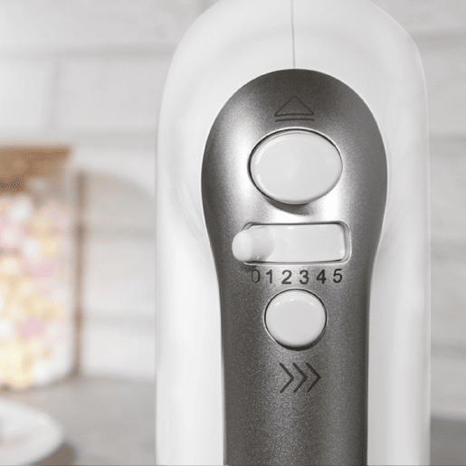 Cecotec Batedeira de varas com 500 W, 5 níveis de velocidade mais função Turbo e três acessório de aço inoxidável.