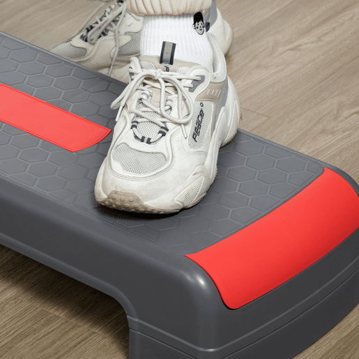 HOMCOM Plataforma Step Fitness Step de Aeróbico com Altura Ajustável de 101520cm Plataforma de Exercício em Casa Ginásio Oficina Carga 150kg 78x28x20cm Vermelho e Cinza