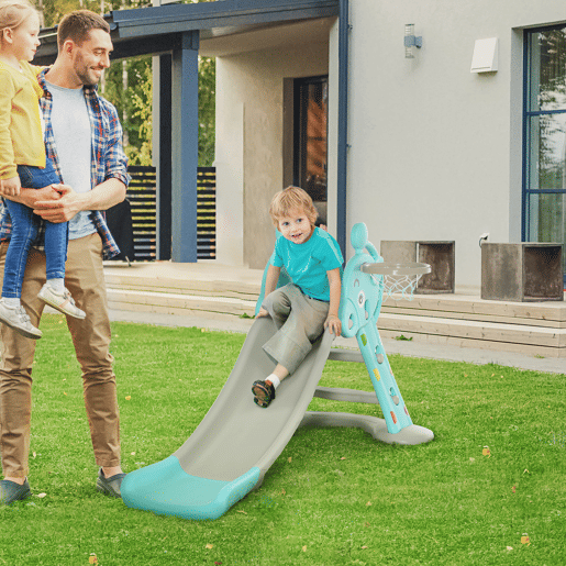 HOMCOM Escorrega Infantil Dobrável com Cesta de Basquetebol para Crianças acima de 18 meses Modelo Girafa para Interiores e Exteriores 140x87x75cm Azul e Cinza HOMCOM Escorrega Infantil Dobrável com Cesta de Basquetebol para Crianças acima de 18 meses Modelo Girafa para Interiores e Exteriores 140x87x75cm Azul e Cinza