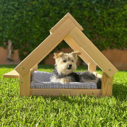 Casa do cão interior e exterior, cor natural, Cama de madeira natural FSC para cães e gatos pequenos e médios, 2 suportes para tigelas. 76x44x55cm Casa do cão interior e exterior, cor natural, Cama de madeira natural FSC para cães e gatos pequenos e médios, 2 suportes para tigelas. 76x44x55cm