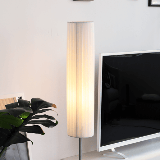 HOMCOM Candeeiro de Pé Moderno para Quarto, Escritório e Sala de Estar (2 Lâmpadas E27) com Interruptor, Baixo Consumo e Base de Aço Inoxidável, 120 cm, Branco