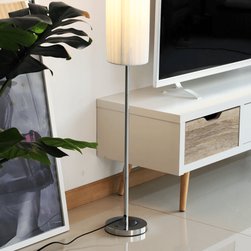 HOMCOM Candeeiro de Pé Moderno para Quarto, Escritório e Sala de Estar (2 Lâmpadas E27) com Interruptor, Baixo Consumo e Base de Aço Inoxidável, 120 cm, Branco