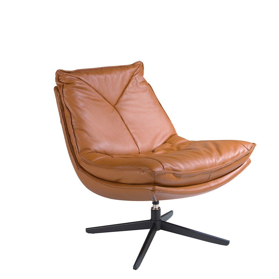 Sillón giratorio tapizado en piel