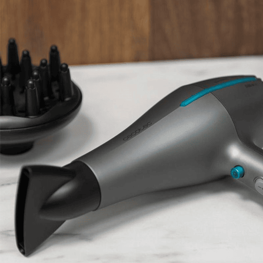 Cecotec Secador de cabelo AC de 2200 W de potência, com função ionizadora e grande caudal.