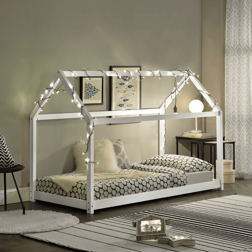 Cama de criança Netstal em madeira de pinho Forma de casa - 206x98x142cm - Branco mate en.casa.