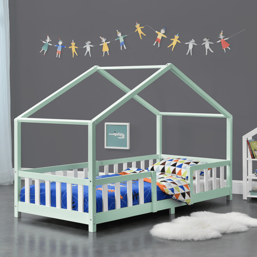 Cama de criança Treviolo em forma de casa de pinho 90x200 cm verde menta e branco mate en.casa.