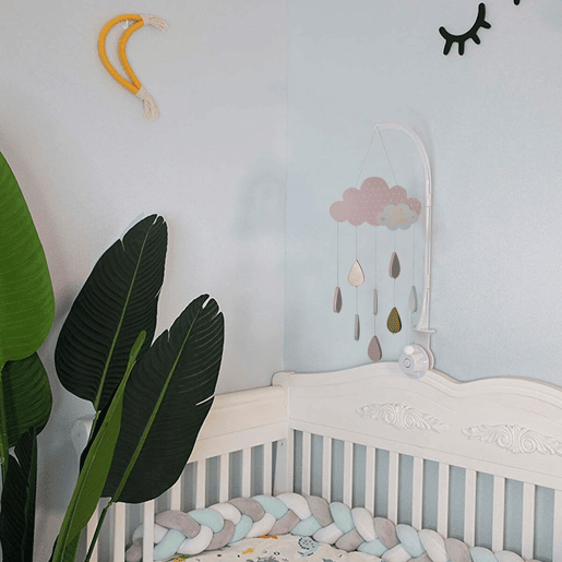 Carrossel para Berço Atmosphera Nuvens Cor de Rosa Madeira MDF