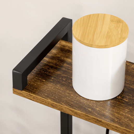 HOMCOM Estante de Cozinha Industrial com Tomada Elétrica, 2 Portas USB, Prateleiras Ajustáveis, Ganchos e Cesto Metálico 90x42x130 cm Castanho Rústico