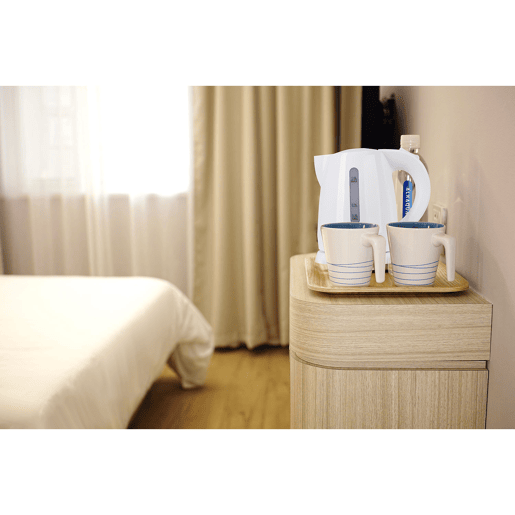Adler AD1272 Jarro Eléctrica 1L, Chaleira Eléctrica, BPA livre, Elemento de Aquecimento Oculto, Base 360, 1600, Branco