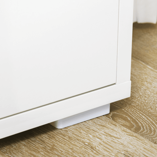 HOMCOM Aparador de Sala de Estar Armário de Armazenamento Móvel Auxiliar de Cozinha com 3 Portas e Prateleiras Ajustáveis para Sala de Jantar Entrada 120x37x75 cm Branco e Madeira