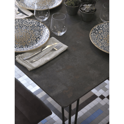 Mesa de melamina com efeito de pedra e pernas de metal 160X90 cm