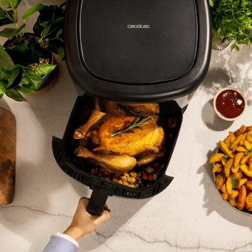 Cecotec Fritadeira digital e compacta sem óleo de 6 L de capacidade, com tecnologia PerfectCook e pack de acessórios.