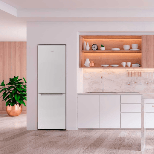 Cecotec Frigorífico Combi White com capacidade de 322 l, 185 cm de altura e 60 cm de largura, classe E, com sistema Multi Air Flow, Total No Frost e 2 gaveta para produtos frescos, adaptável a todas as suas necessidades.
