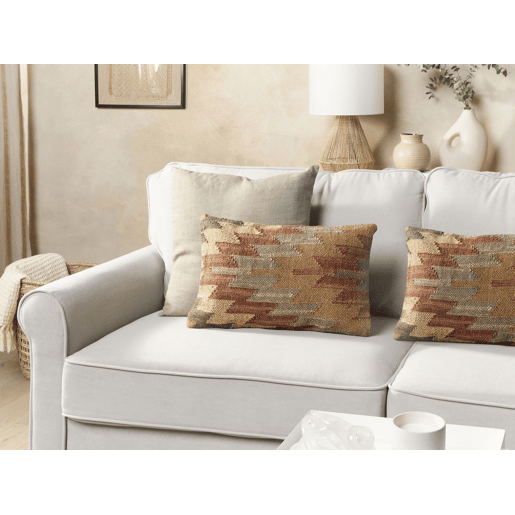 Beliani Almofada decorativa DEEPOR Beliani Almofada decorativa DEEPOR