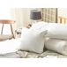 Beliani Almohada VIHREN Beliani Almohada VIHREN Blanco