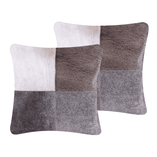 Conjunto de 2 almofadas decorativas NELLAD Pele 45 x 45 cm Cinzento Patchwork Conjunto de 2 almofadas decorativas NELLAD Pele 45 x 45 cm Cinzento Patchwork