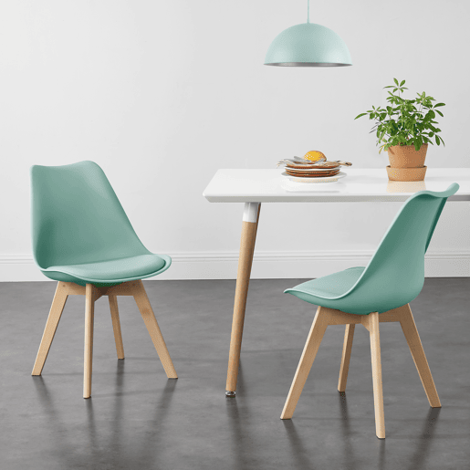 Conjunto de 2 cadeiras de jantar Fläten Pele sintética e pernas de faia 82x49x54cm Verde menta en.casa