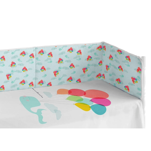 Cobertor de bebé extra resistente 60x120 cm em piqué, para proteger o seu bebé das barras do berço. Coleção Flying Dreams