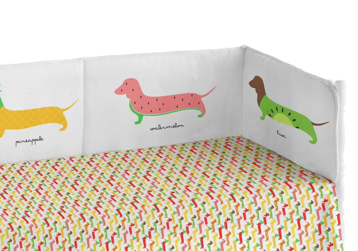 Chichonera bebé 60x120 cm extra resistente hecha de piqué, para proteger a tu bebé de los barrotes de la cuna. colección pooch fruits