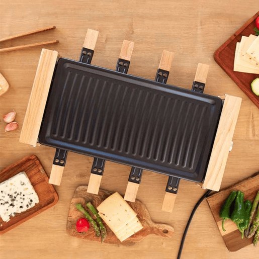 Cecotec Máquina de raclette para 8 pessoas com grill de 1200 W. Com estrutura de madeira, termóstato ajustável e placa antiaderente e uma superfície de aço com revestimento de alta qualidade. Inclui 8 panelas pequenas antiaderentes. Cecotec Máquina de raclette para 8 pessoas com grill de 1200 W. Com estrutura de madeira, termóstato ajustável e placa antiaderente e uma superfície de aço com revestimento de alta qualidade. Inclui 8 panelas pequenas antiaderentes.