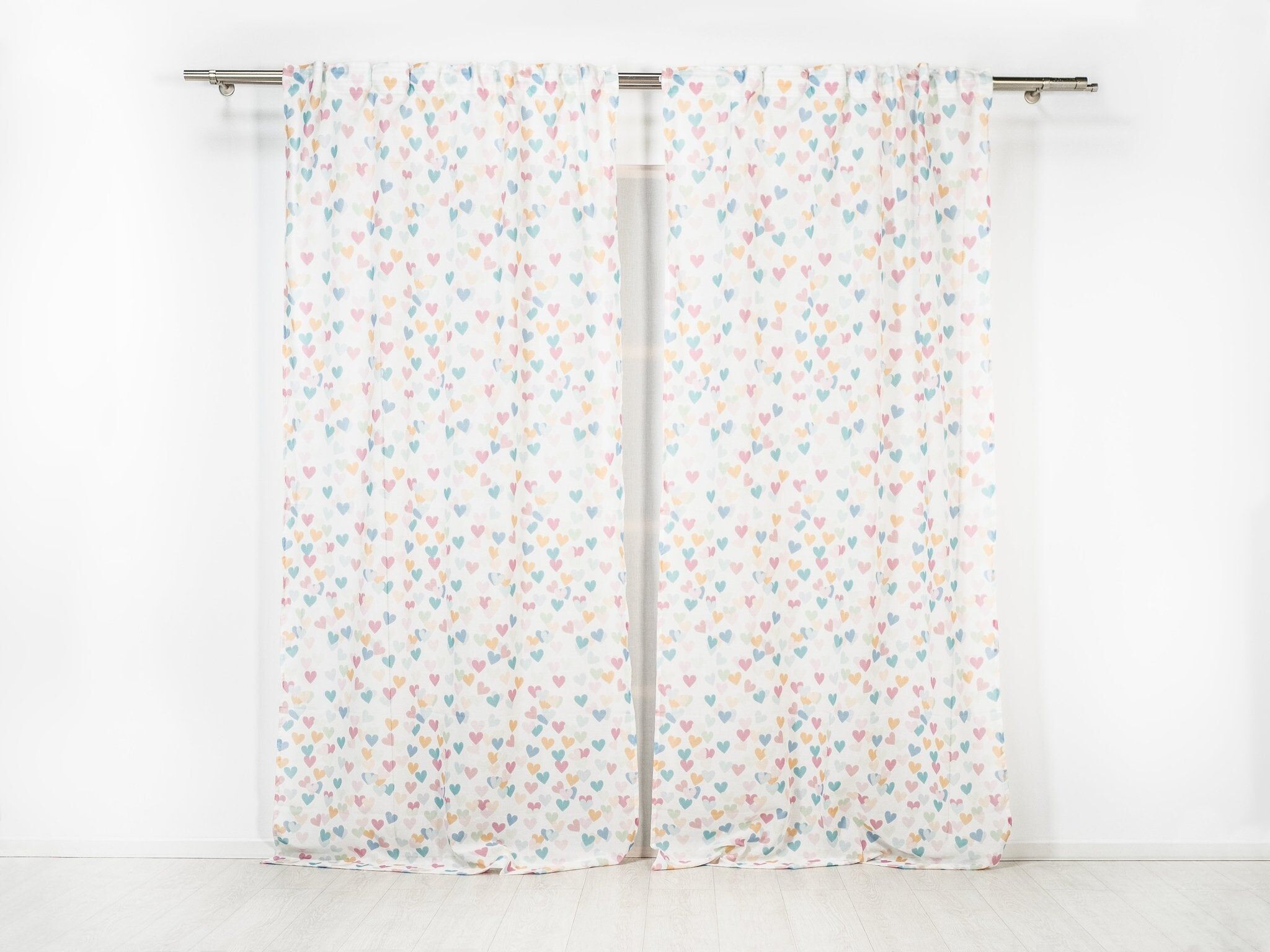 Visillo translúcido Corazones con motivo infantil