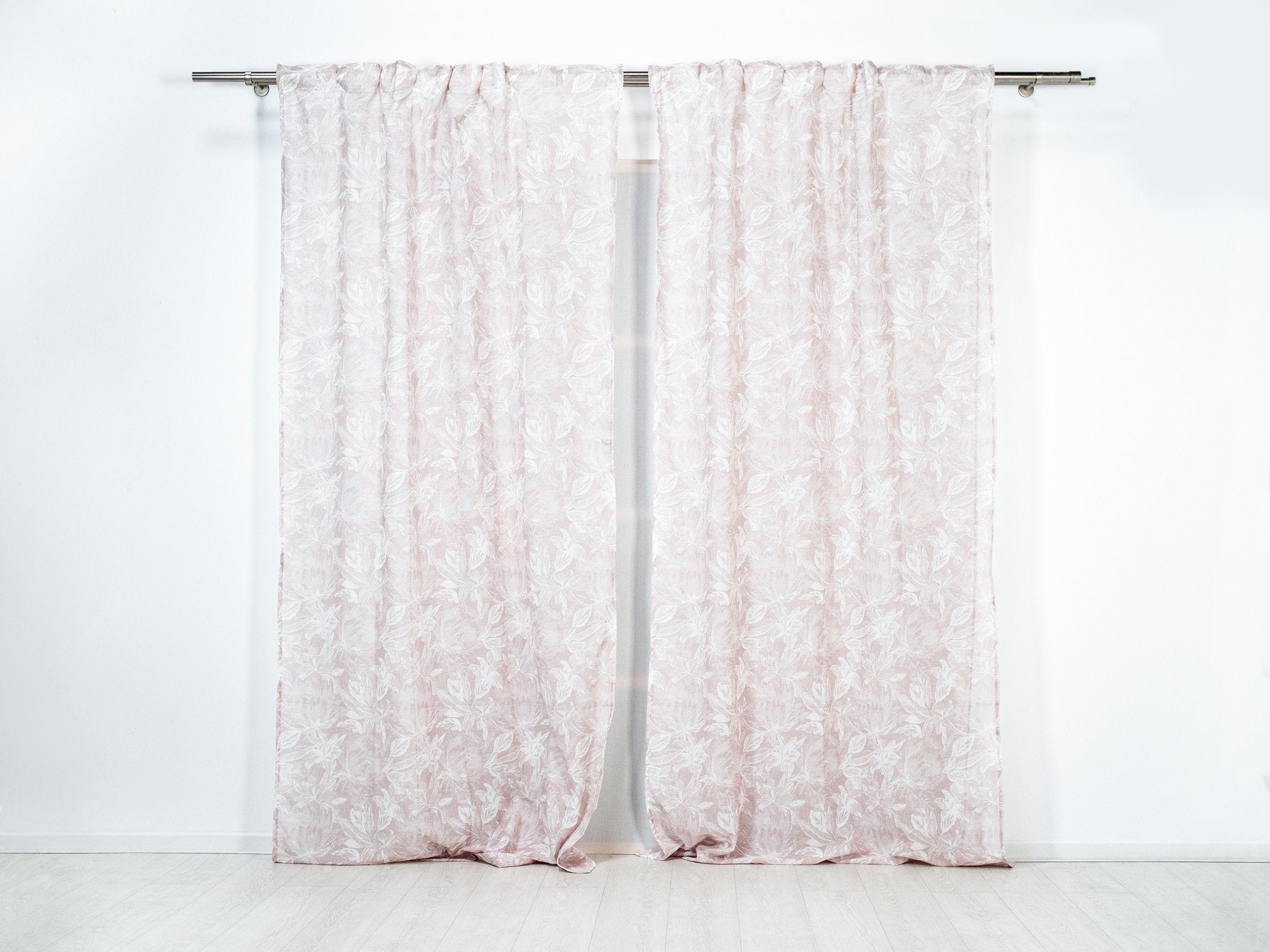 Visillo translúcido Soft con motivo floral