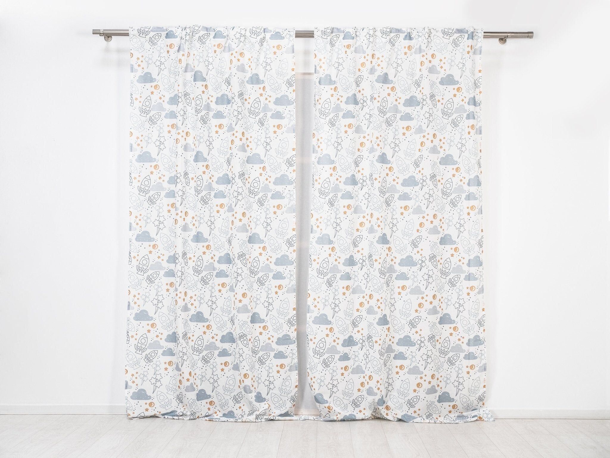 Visillo translúcido Space con motivo infantil