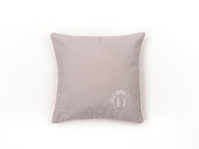 Cojín bordado con relleno, calidad 100% algodón. m/homelino.04 40x40cm
