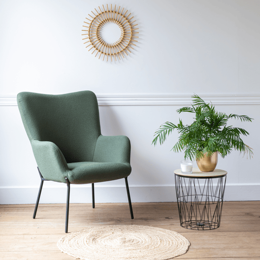 Sillón en tejido bouclé de tela verde caqui EIRA
