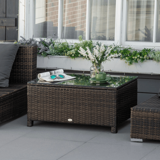 Outsunny Mesa de Centro Jardim de Vime Sintético Mesa de Apoio para Exterior com Vidro Temperado para Varanda Pátio 85x50x39 cm Marrom