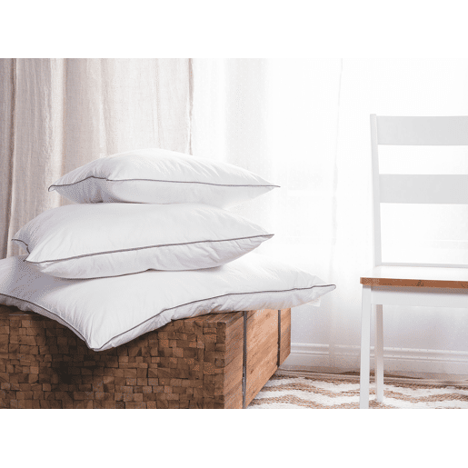 Conjunto de 2 almofadas PELISTER Baixa Microfibra 80 x 80 cm Branco Conjunto de 2 almofadas PELISTER Baixa Microfibra 80 x 80 cm Branco