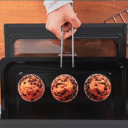 Cecotec Mini-forno elétrico multifunções, 10 litros de capacidade e porta com vidro duplo.