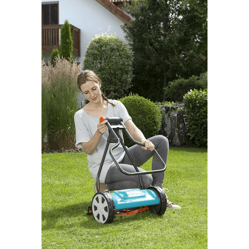 Corta-relva Gardena 330 Classic Manual 12-42 mm 33 cm Corta-relva Gardena 330 Classic Manual 12-42 mm 33 cm