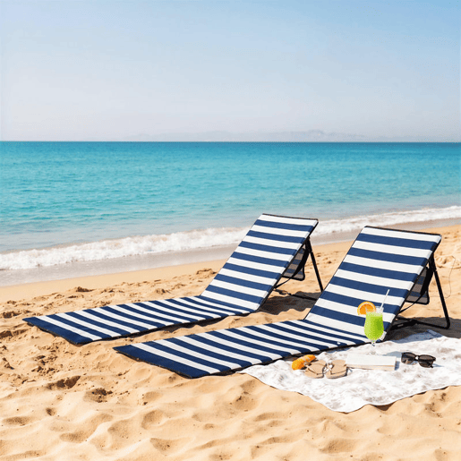 Outsunny Conjunto de 2 Tapetes de Praia Dobráveis em Tecido Oxford PVC 600D com Encosto Reclinável e Alça de Transporte para Jardim 142x51x40 cm Branco e Azul