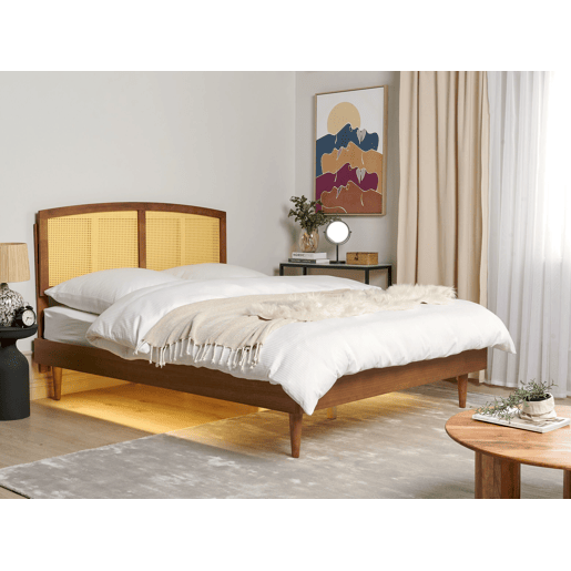 Beliani Cama com LED Madeira de seringueira VARZY Beliani Cama com LED Madeira de seringueira VARZY