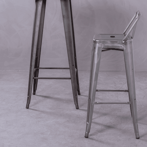 Banqueta industrial em aço metalizado com encosto baixo (76cm) - Bistro Banqueta industrial em aço metalizado com encosto baixo (76cm) - Bistro