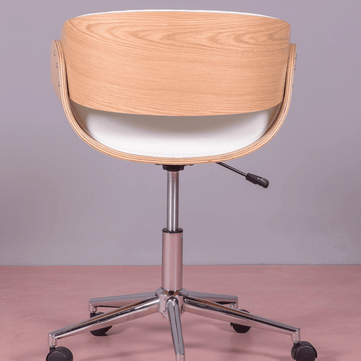 Cadeira de mesa de madeira clara de bordo com almofada de couro sintético - Burrow S