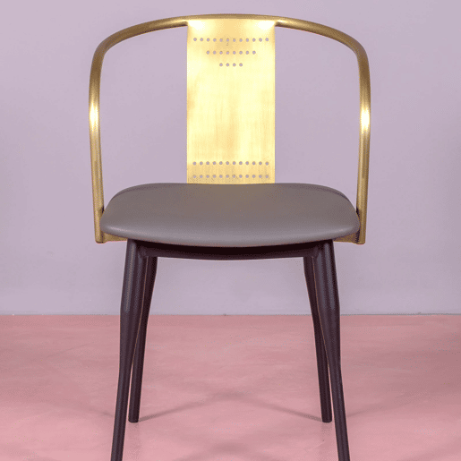 Cadeira industrial em aço dourado e com almofada - Bistro Cadeira industrial em aço dourado e com almofada - Bistro