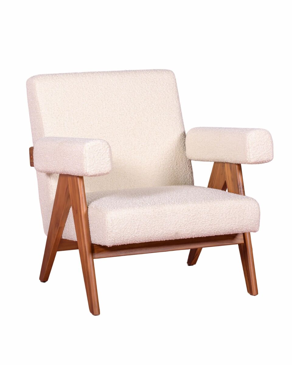 Sillón rústico en madera de teca maciza y tapizado en bouclé - compass